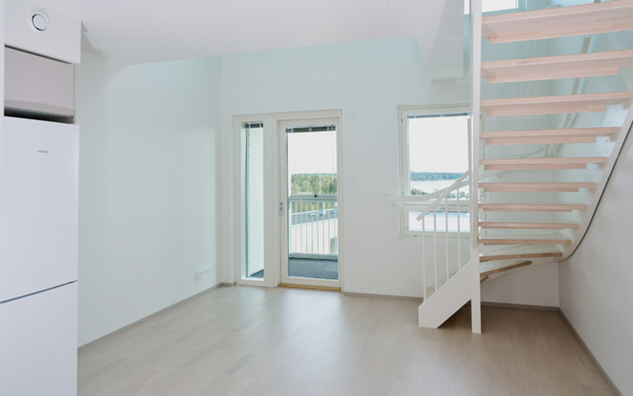 Valokuvanäkymä Kruunuvuorenrannan Kajon asunnon D36 olohuoneesta