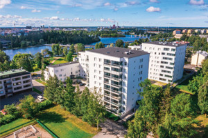 Oulun Tuirassa sijaitseva Oulun Lohitornin uudisasuntohankkeesta ilmakuva