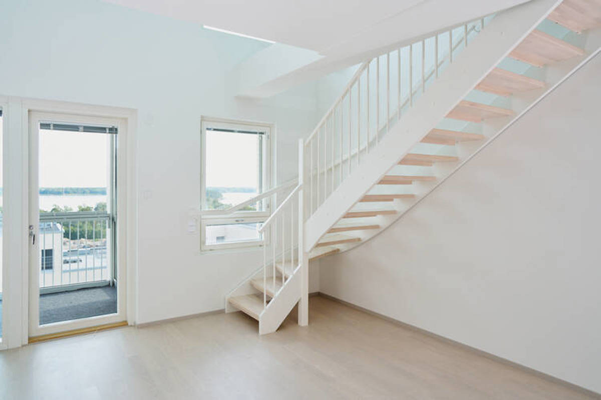 Valokuvanäkymä Kruunuvuorenrannan Kajon asunnon D36 olohuoneesta