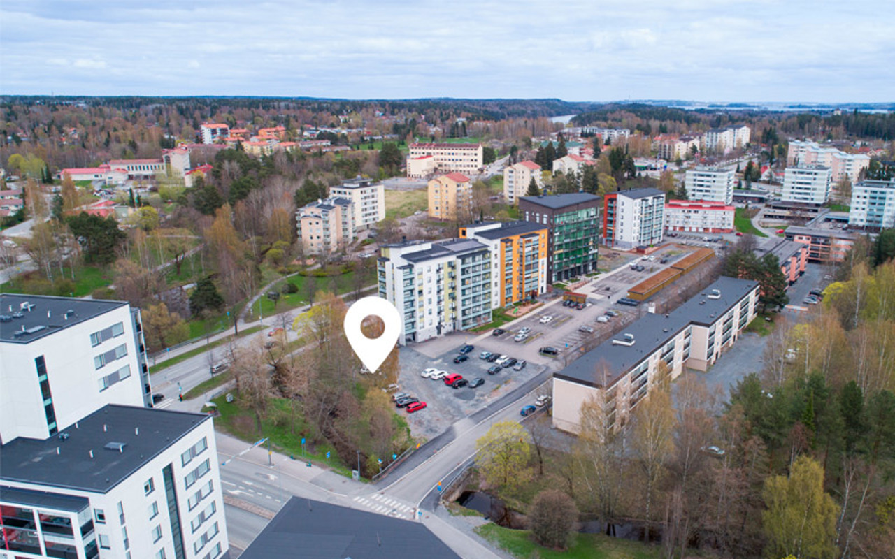 Ilmakuvanäkymä Nokian Poutuntien 2 sijaitsee Poutuntien varrella