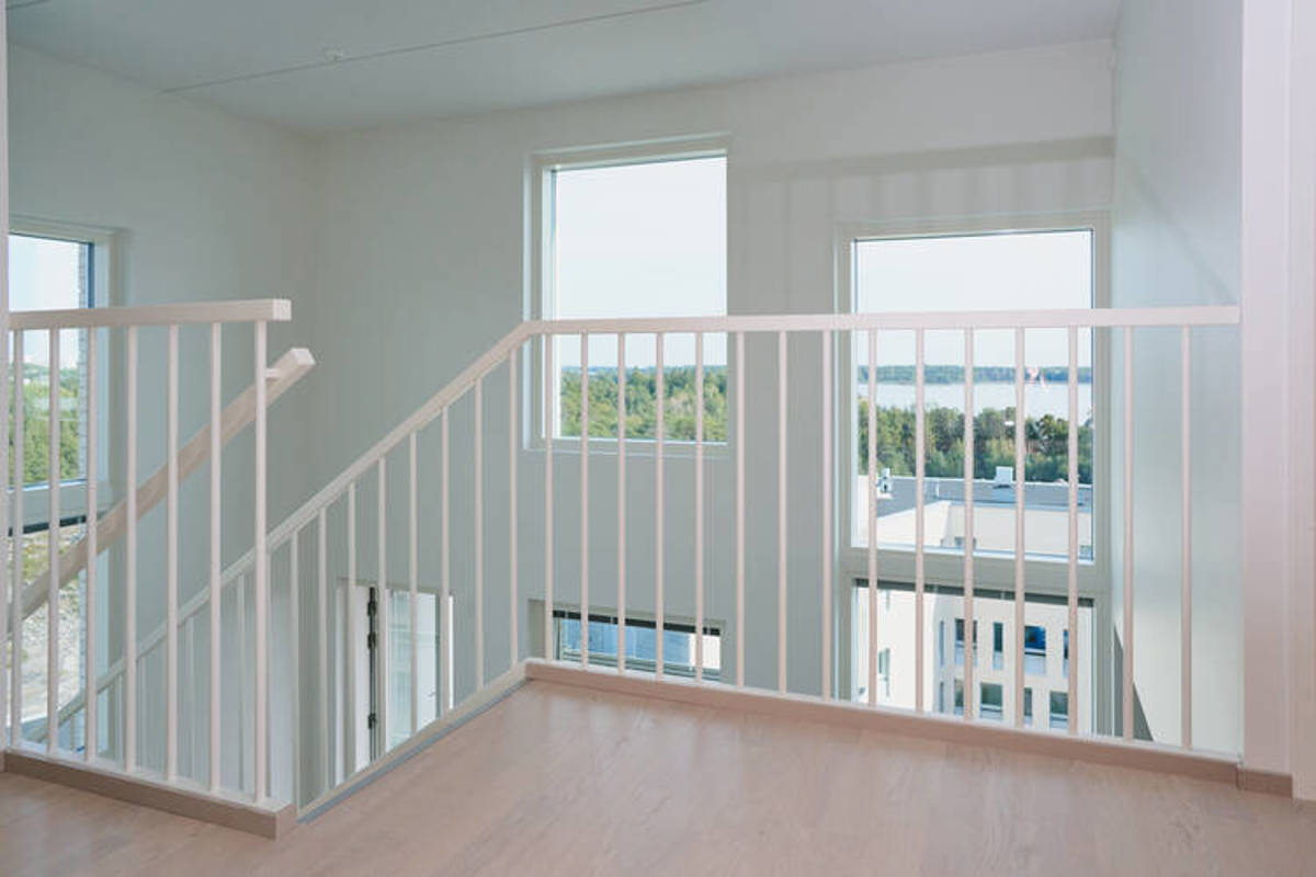 Valokuvanäkymä Kruunuvuorenrannan Kajon asunnon D35 yläkerta