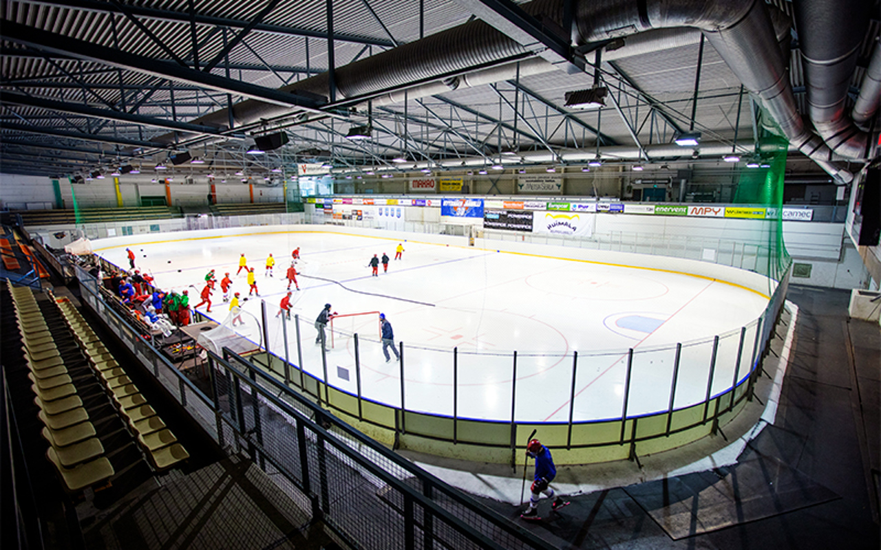 Hartela Vantaan Myyrmaki jäähalli