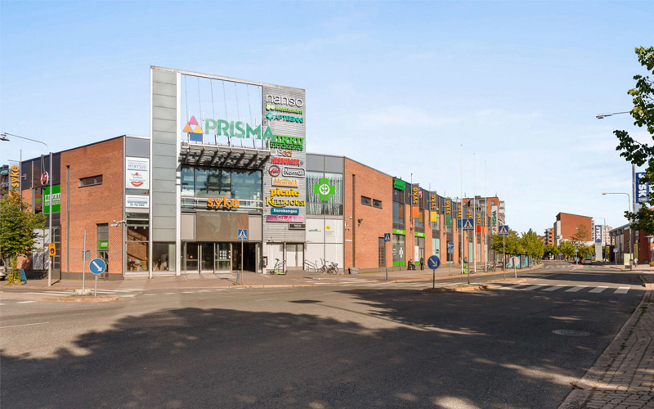 Valokuva kesältä 2025 Lahden Paavolan alueelta kauppakeskus Sykkeestä