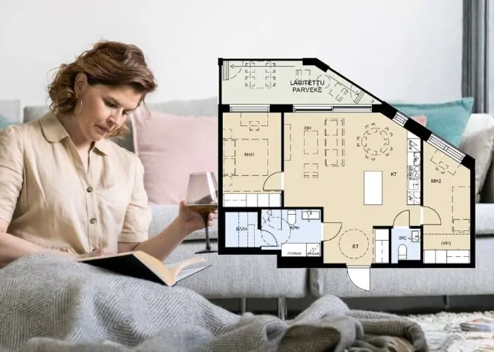 Nainen istumassa olohuoneen lattialla lukemassa kirjaa ja nauttimassa omenamehua lasista. Kuvan päällä Helgan pohjakuva.