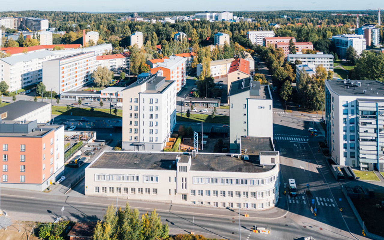 Ilmakuvanäkymä Tampereen Kalevassa sijaitsevasta Takojankadulta