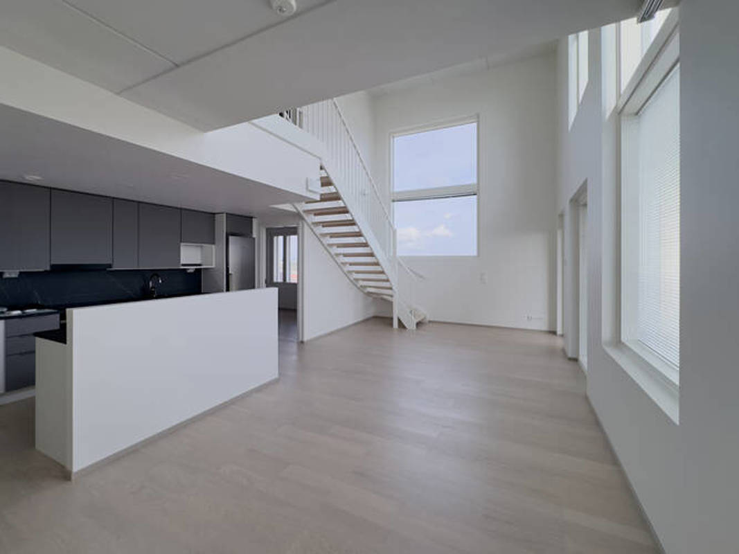 Valokuvanäkymä Kruunuvuorenrannan Kajon asunnon D35 olohuoneesta